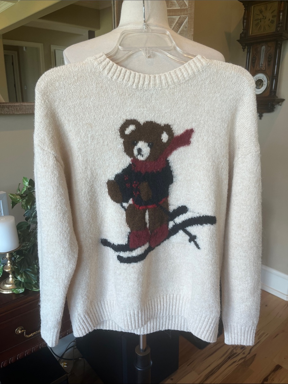 Cozy Cream Bear Snow Ski Sweater - Women's Crewneck Oversized
